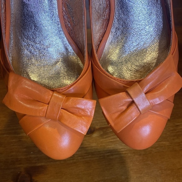 Miss Albright Orange Peachy Leather Pumps Heels Bows Sz 8 - Picture 11 of 12